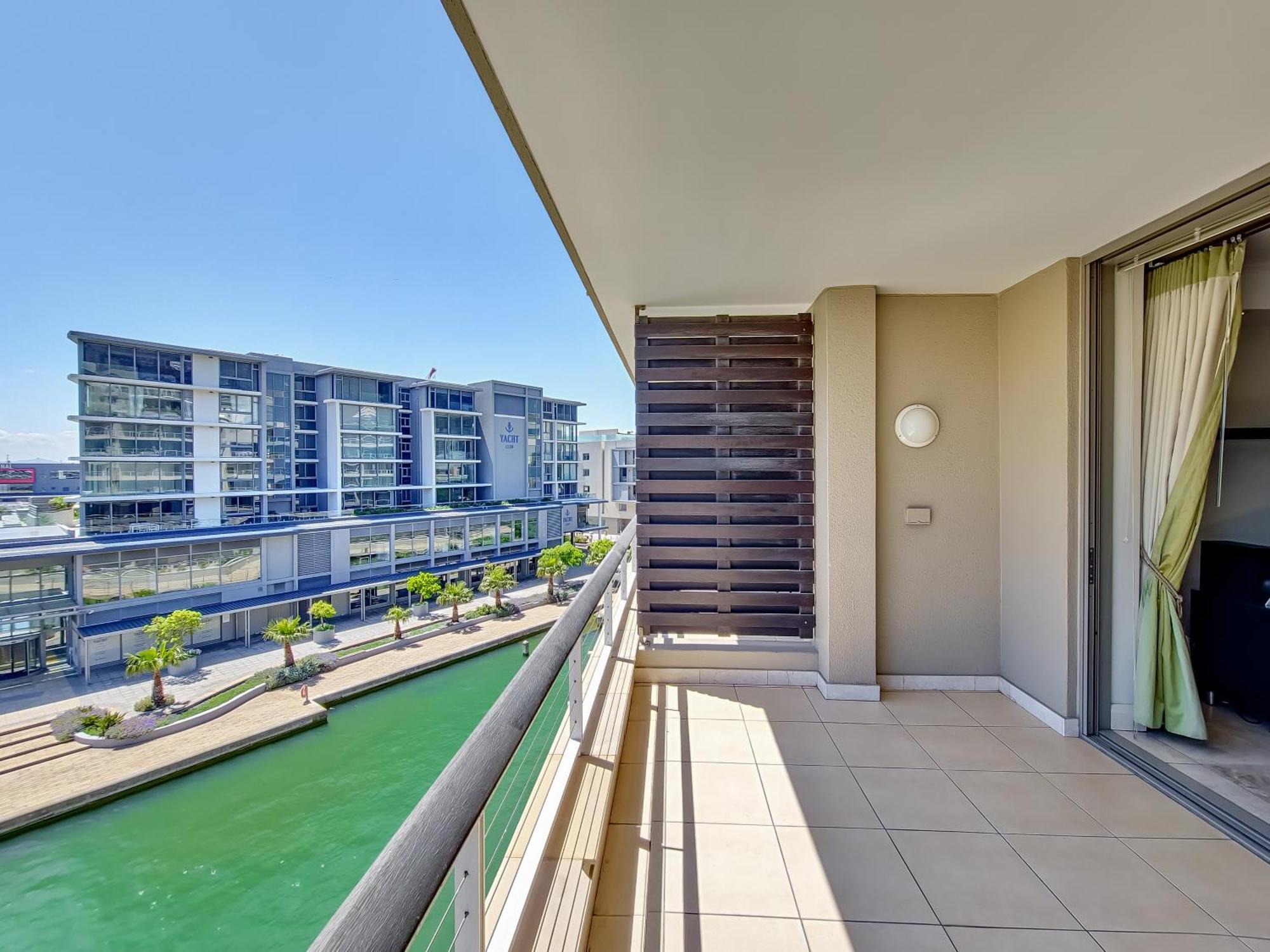 Apartment Birds-eye Canal View - Walk To Cticc And V&a Waterfront! *